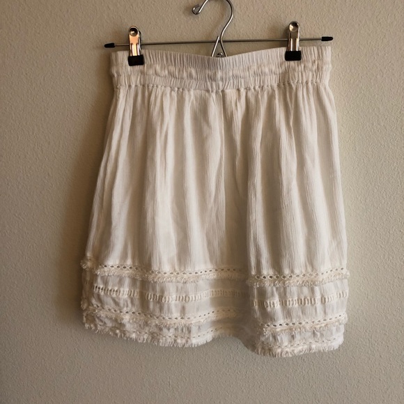 H&M White A-Line Mini Skirt with Lace and Fringe - Picture 3 of 4